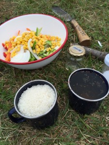 この時はパエリヤを作りました