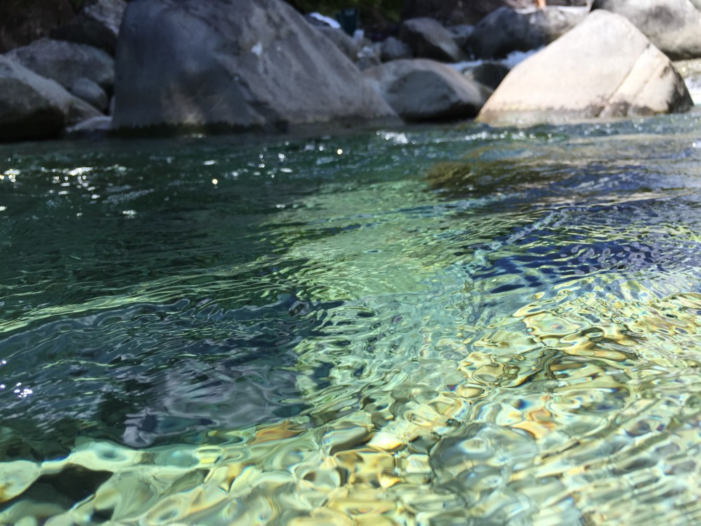 阿寺渓谷　川遊び