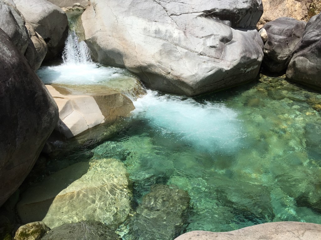 阿寺渓谷　川遊び