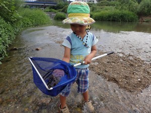 僕にとってはヌマエビか、、ですが、彼にとっては自慢です。